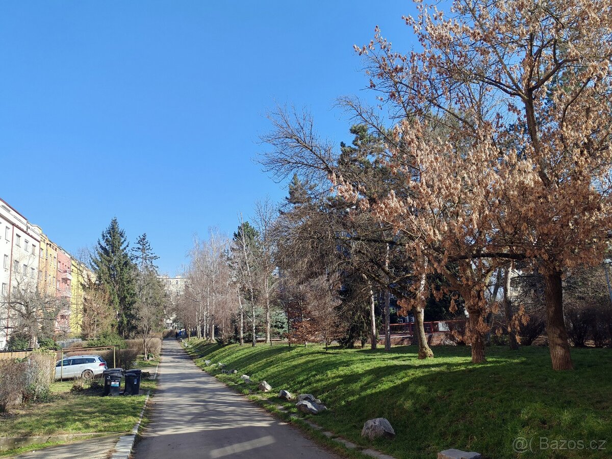 2kk + terasa, Praha Vršovice - 13