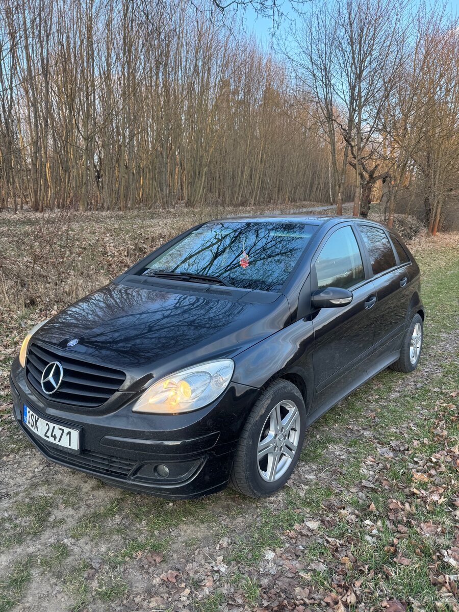 Mercedes b clas - 13