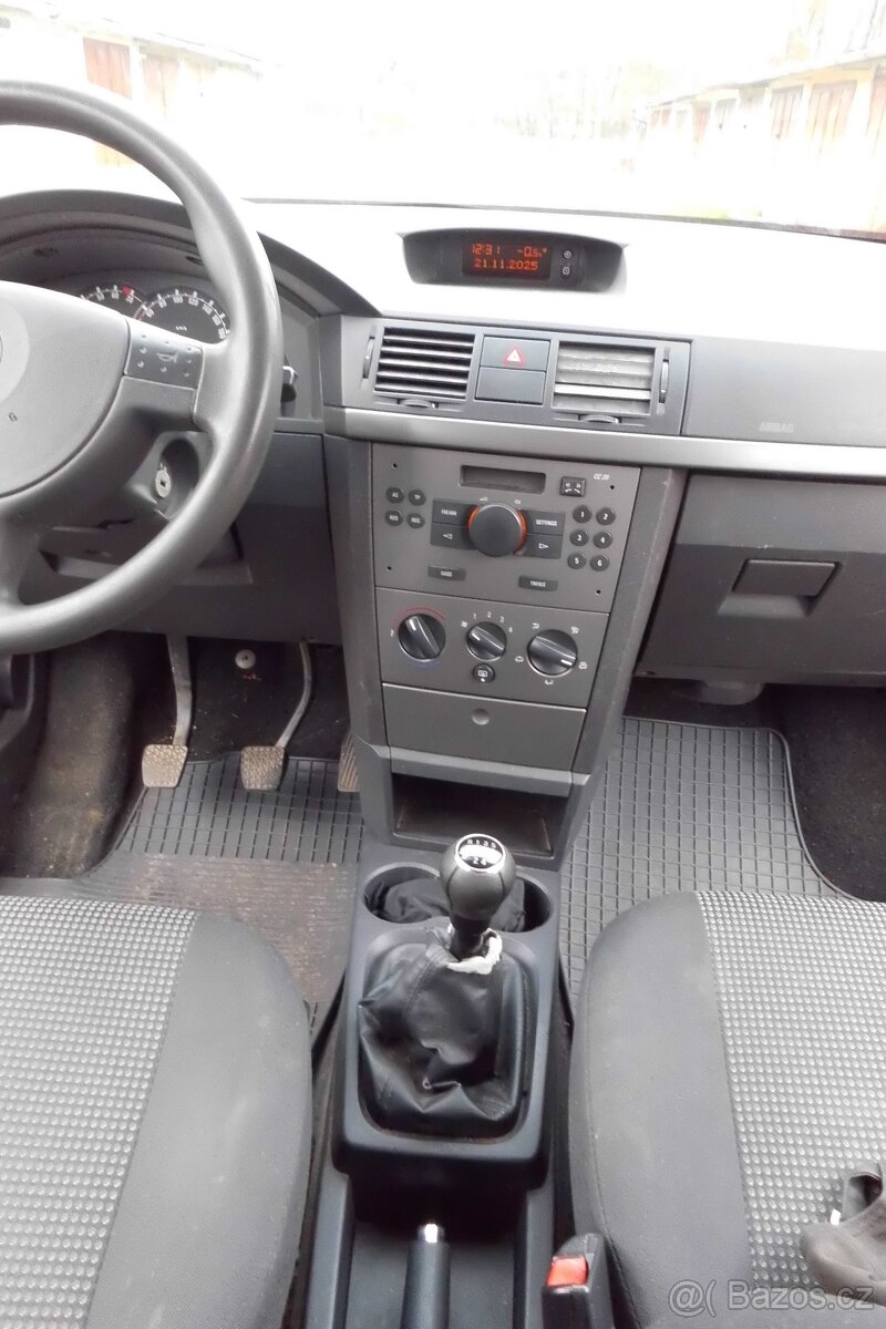Opel Meriva 1.4, 66kW, r.v. 2006 - 13