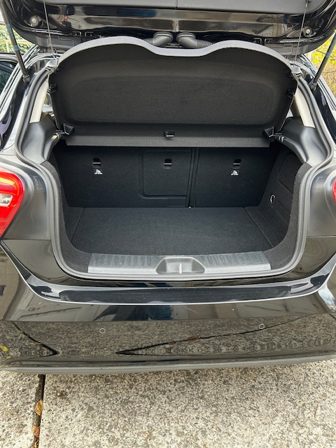 Mercedes-Benz třídy A A160 2017 - 13