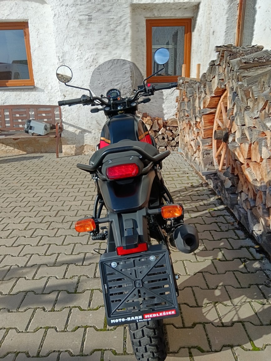 Royal Enfield HIMALAYAN Scram 411 - 13