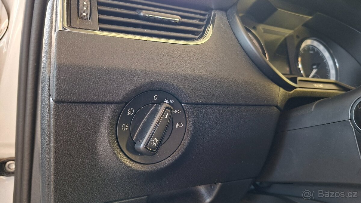 Prodám vůz Škoda Octavia 1,6 TDI, 85kW, 123 392 km, 11/2019 - 13