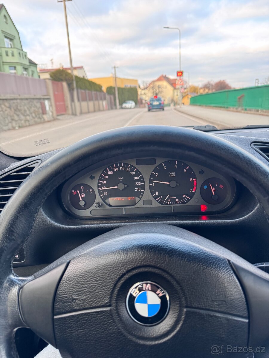 BMW e36 1.6 75kW Touring - 13