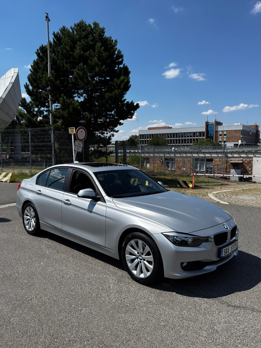 BMW 316d - F30 (2012) - 13