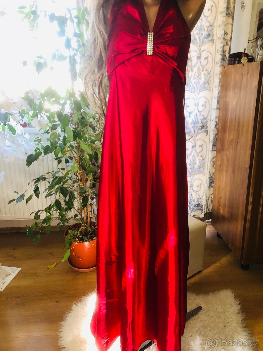 #spolecenskesaty # plesove # satenove # maturitni #cervene - 13