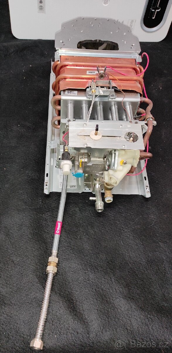 Plynový průtokový ohřívač vody Bosch Hydro 4100 - 13