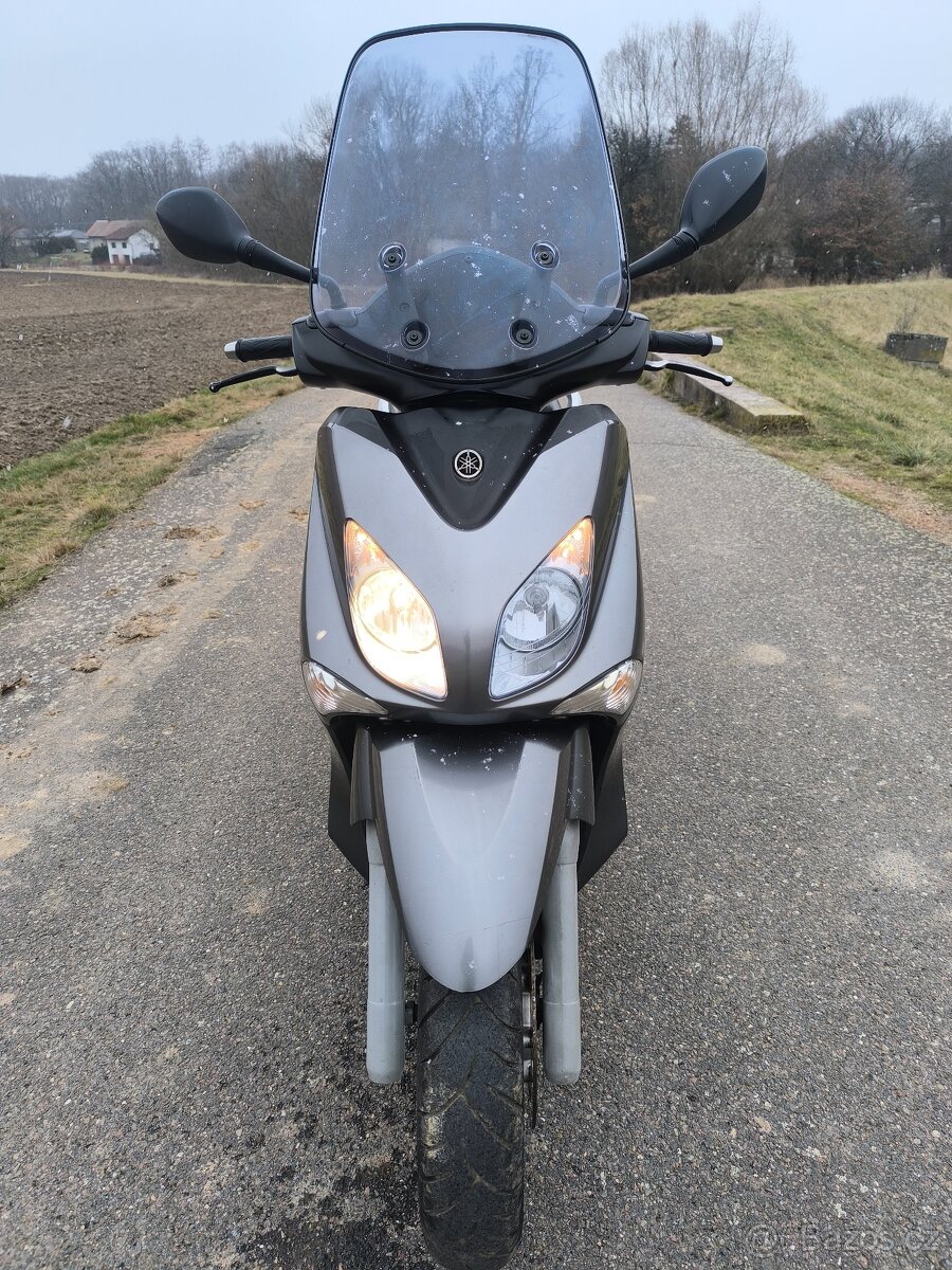 Yamaha x city 250 - 13