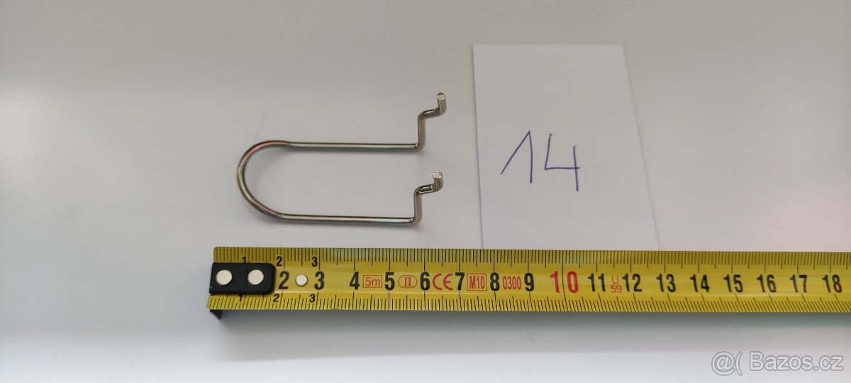 Háčky do děrovaných plechů, prodejních regálů. - 13