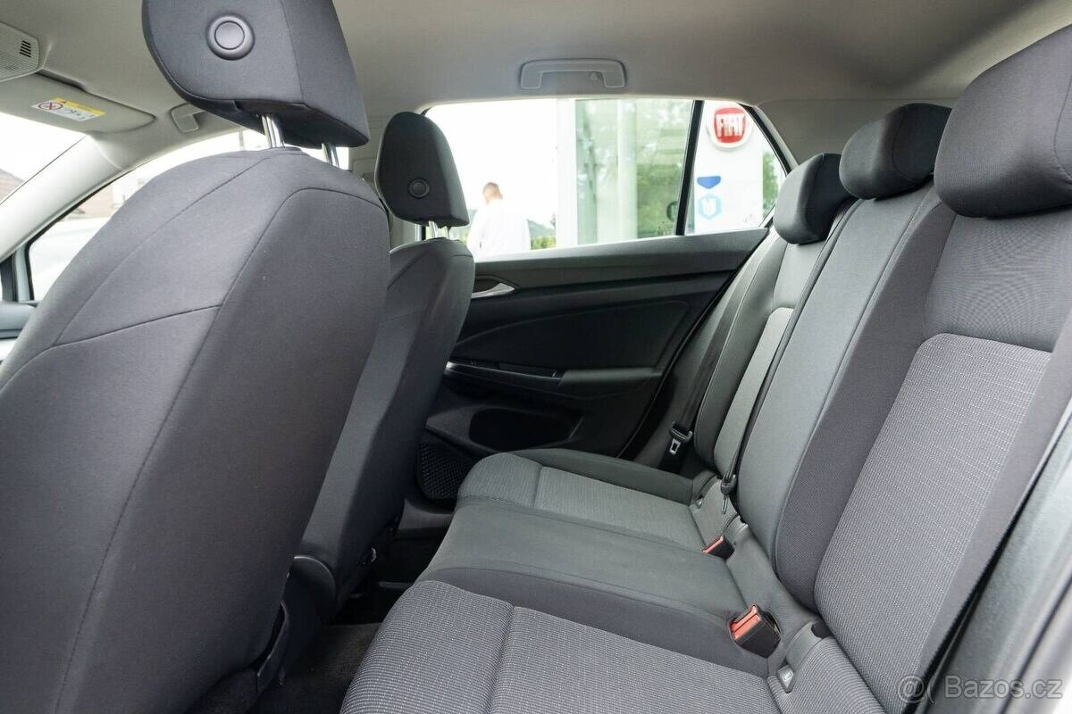 Volkswagen Golf 1.0 TSI OPF - 13