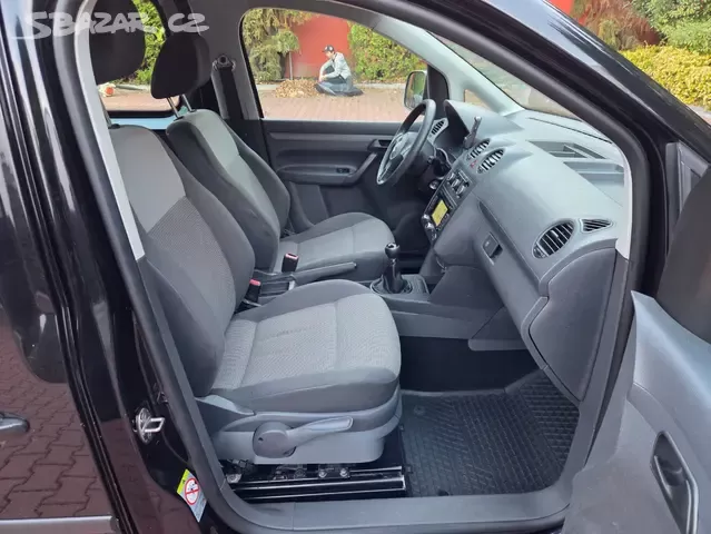 VW Caddy Maxi 2.0TDI 103kW, 2012, tažné, navi - 13
