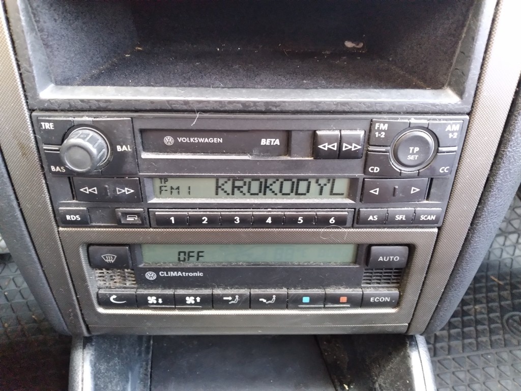 VOLKSWAGEN BORA 1.9 TDI 66kW - 13