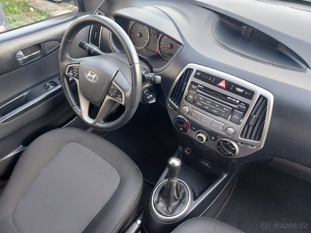 Hyundai i20 1.2 63 kw 2013 - 13