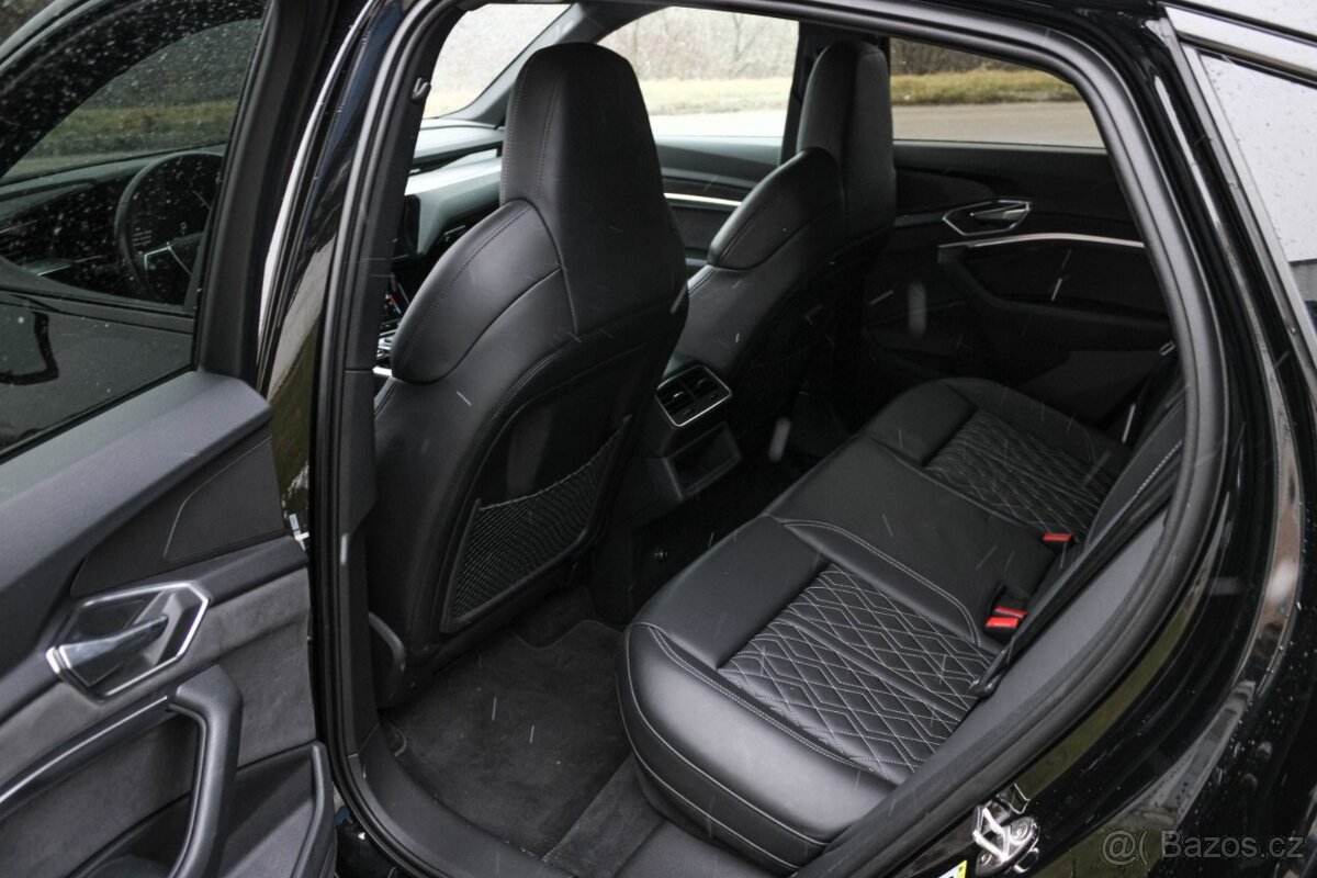 Audi E-tron S quattro - 13