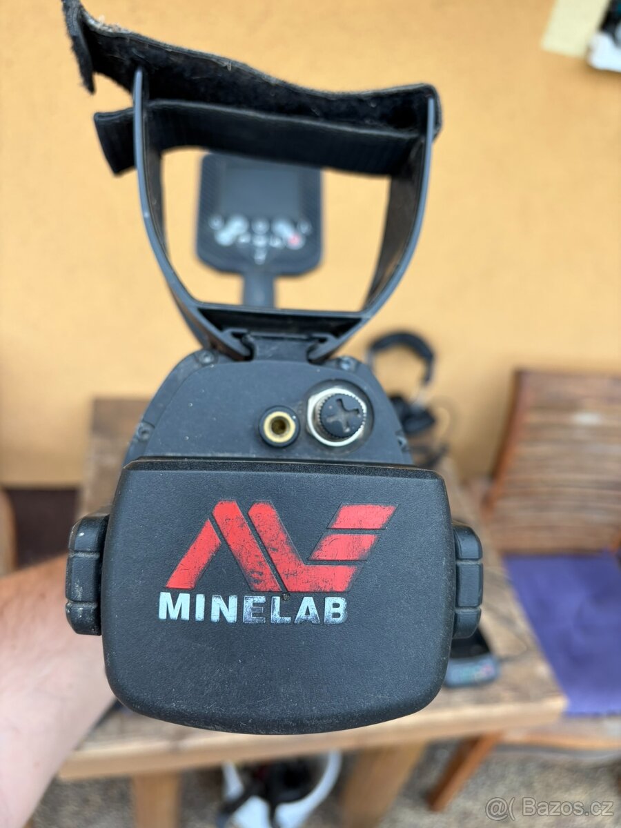Detektor kovu Minelab CTX3030 + příslušenství - 13
