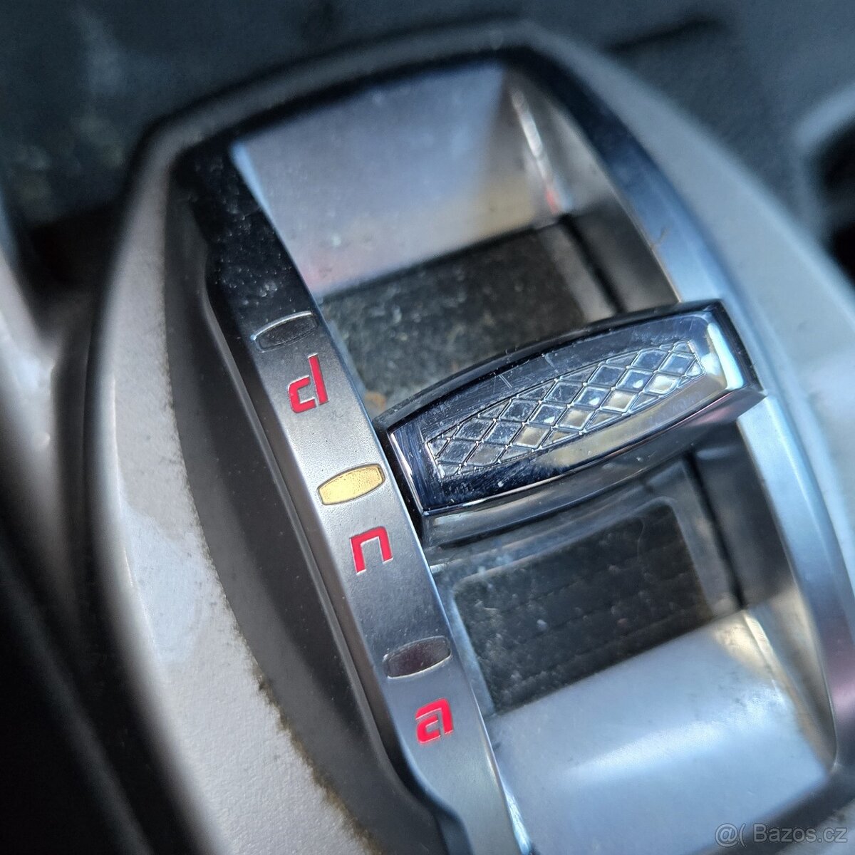 PĚKNÁ , BENZINOVÁ TOYOTA AYGO COOL 5DV. KLIMA 95tis km - 13