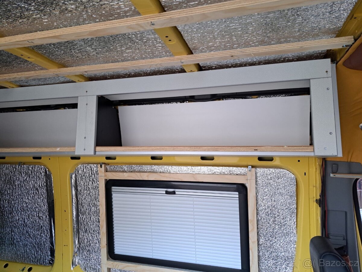 VW Crafter - obytná dodávka - 13