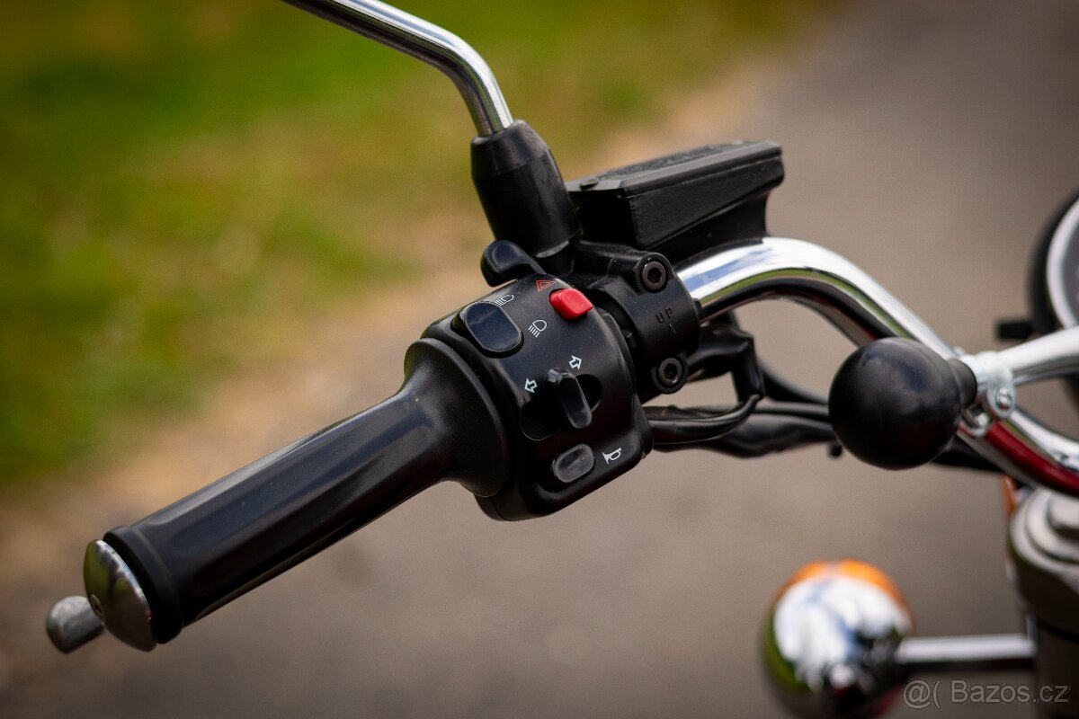 TRIUMPH LEGEND 900 TT - 13