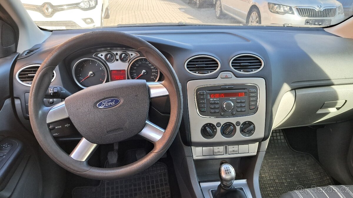 Ford Focus Kombi 1.6i / 74KW - 13