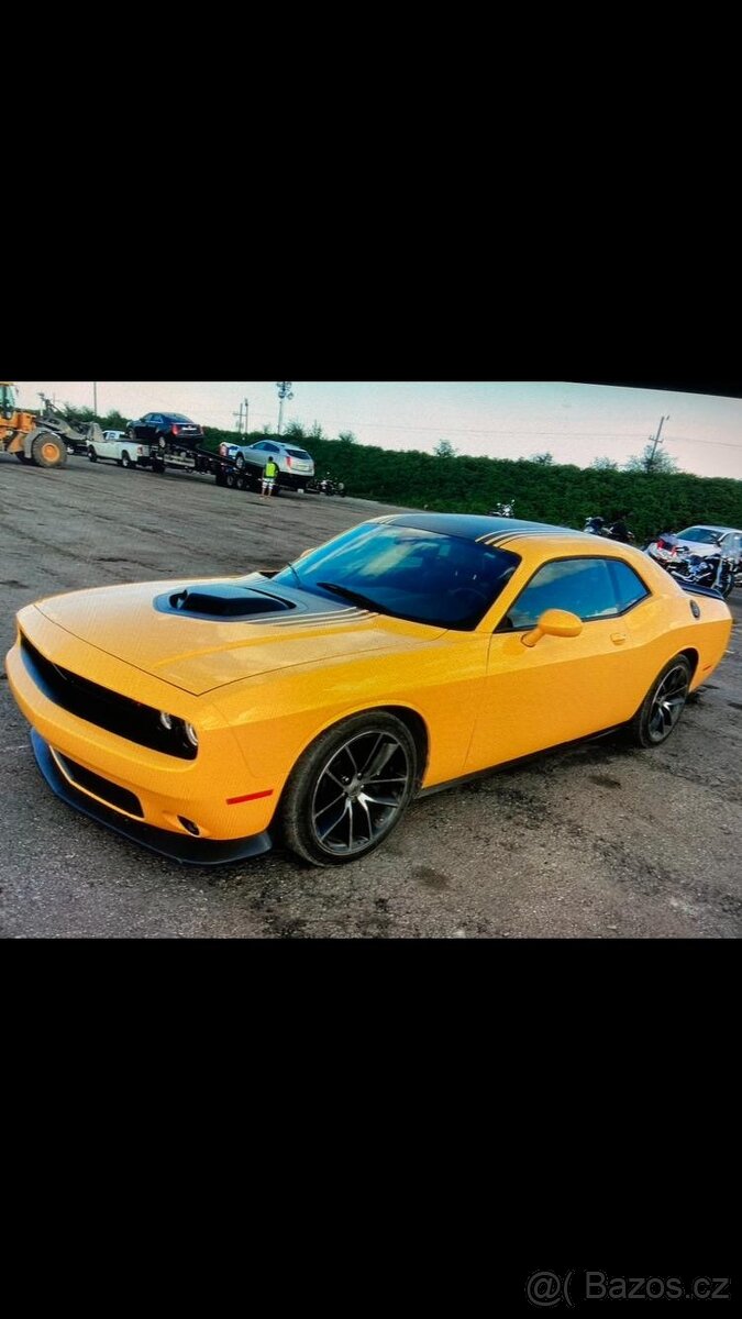 Prodám nebouraný DODGE CHALLENGER - 13