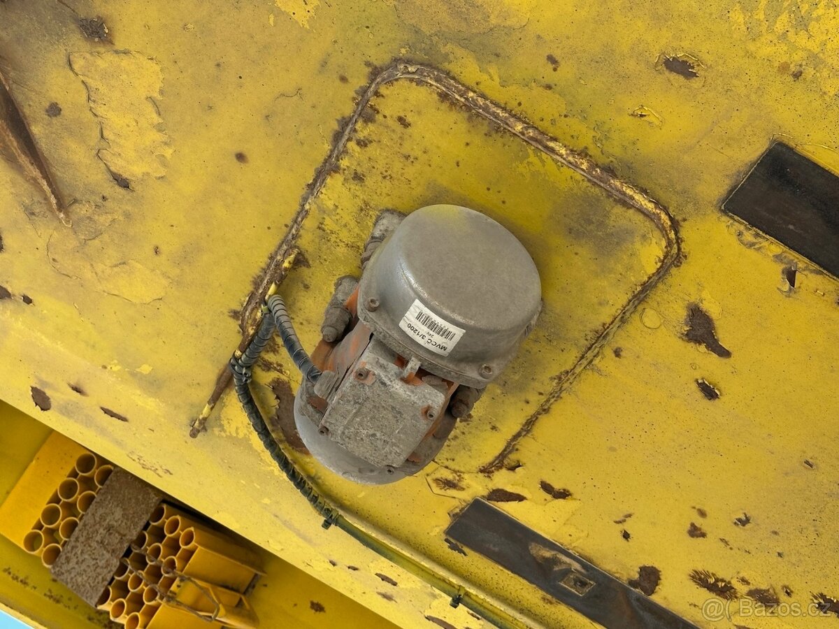 MERCEDES BENZ AROCS 4448 2014 VIN 828 + VS MONT 2014 VIN 006 - 13