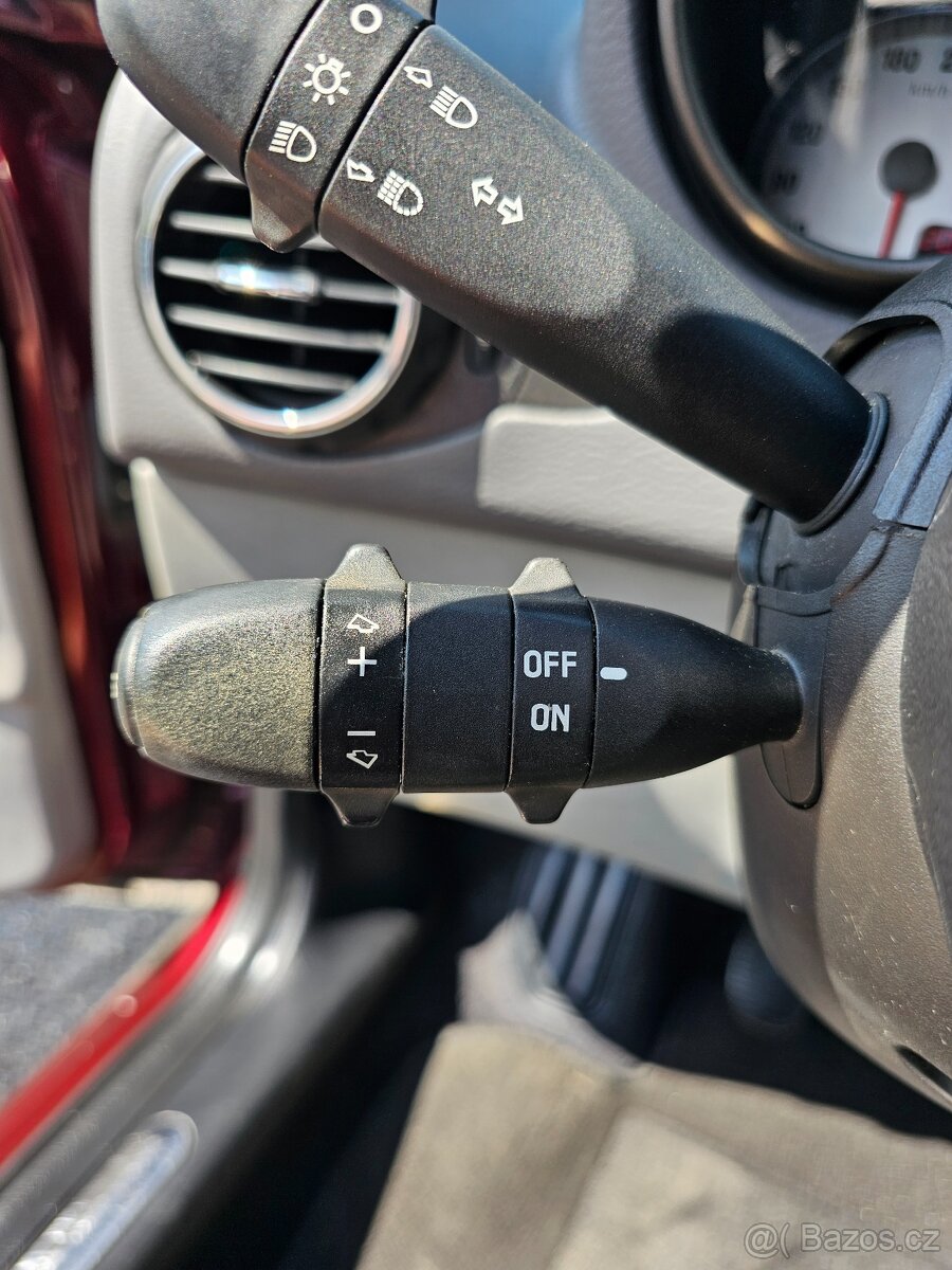 ALFA ROMEO GT 2004 3.2 V6 177kW BUSSO,TEMPOMAT - 13