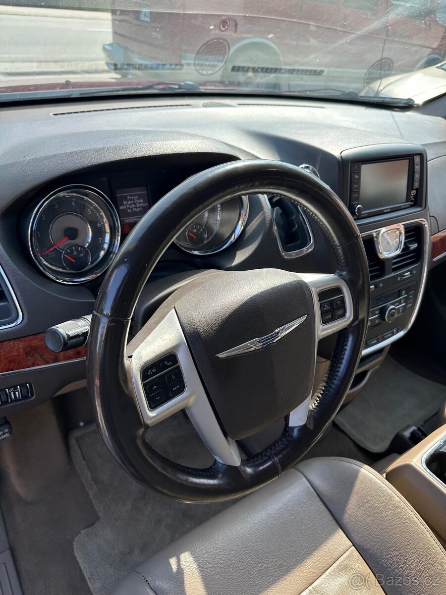 2015 Chrysler Town Country Limited Koža 7 miest - 13