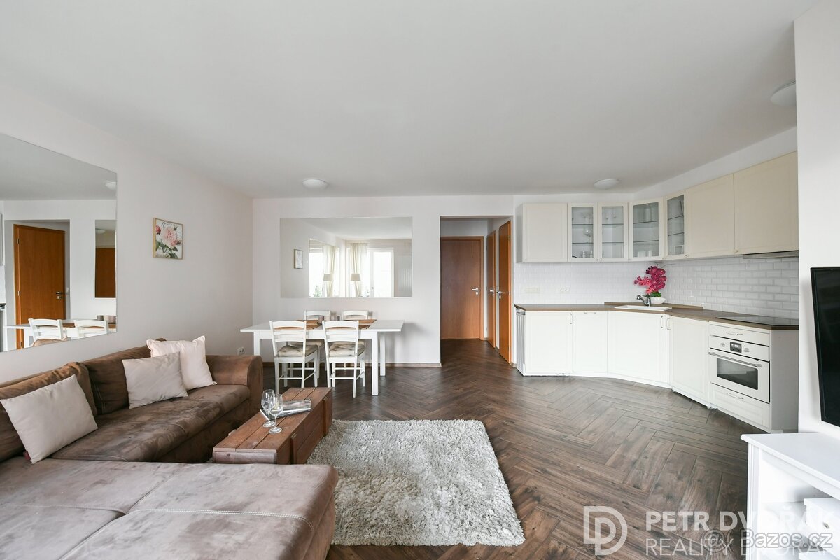 Pronájem bytu 3+kk 68 m² ulice Záhřebská, Praha 2 - část obc - 13