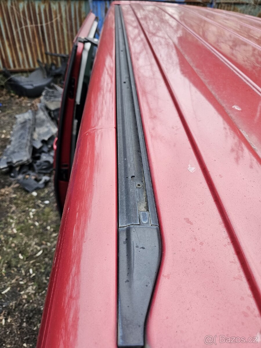 Náhradní díly VW Multivan T5 Highline 2.5 TDI AXE - 13