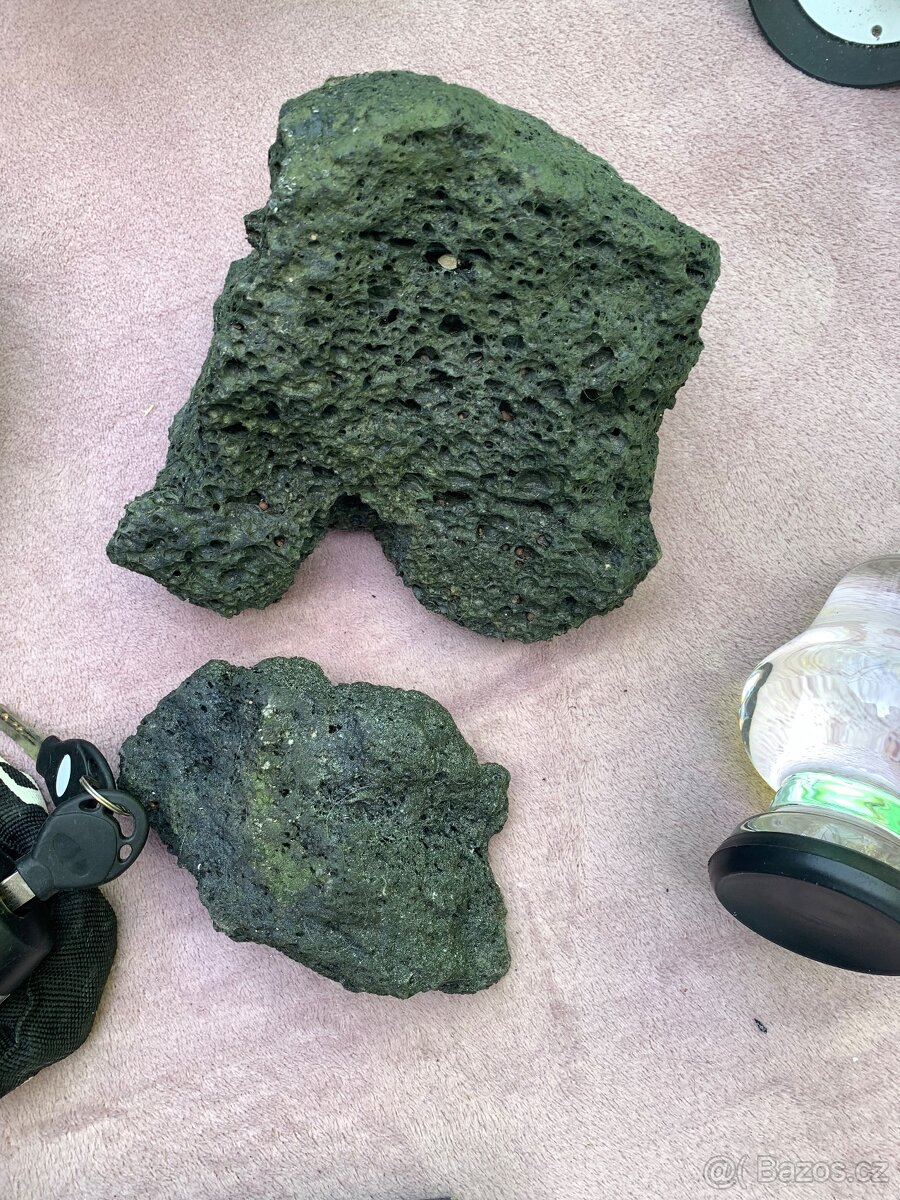 Mix: ohřívač, mlýnek na maso, aku šroubovák, lustr, hračky - 13