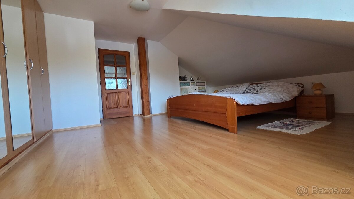 podkrovní byt 120m2 v Novém Městě na Moravě - 13