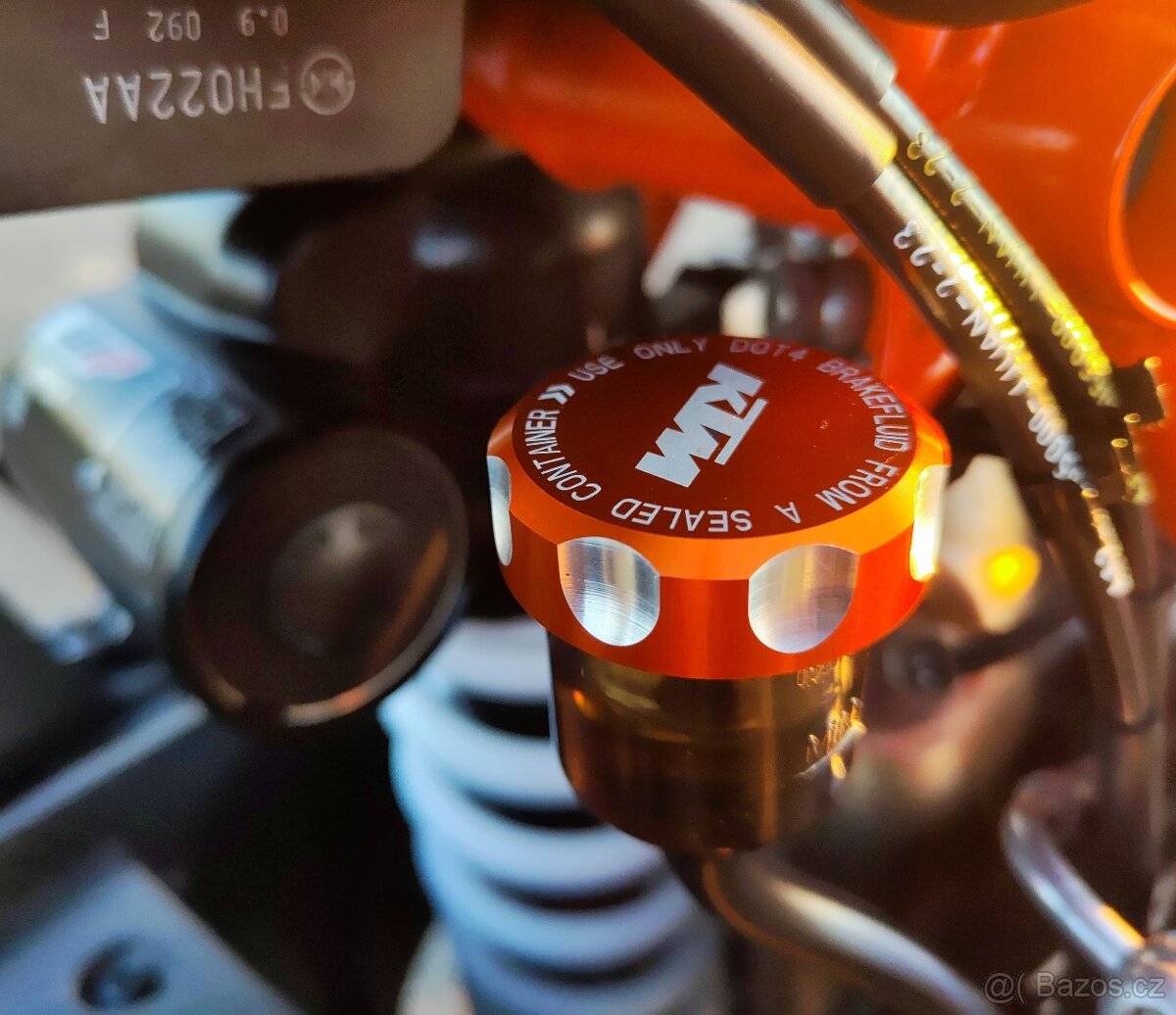 KTM 1290 Super Duke R - top stav, 9t/km - 13