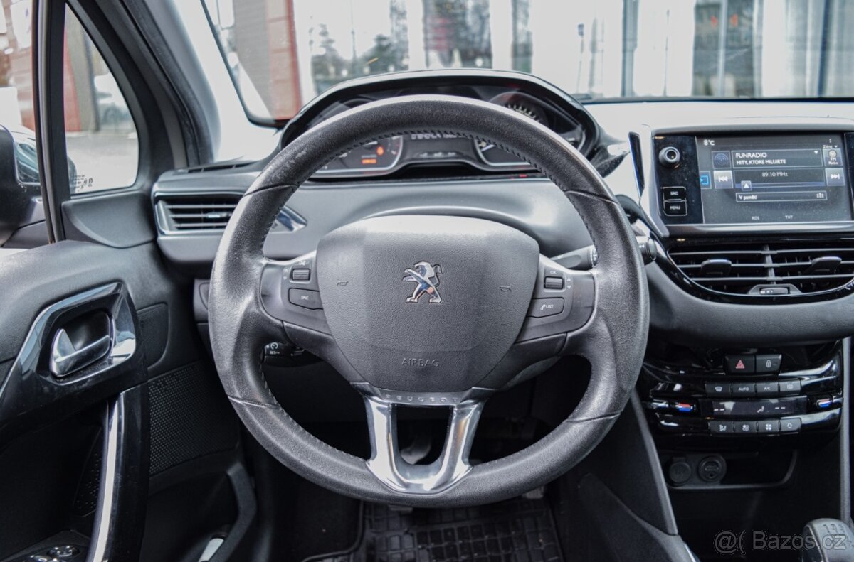 Peugeot 208 1.2 Active 2015 - 13