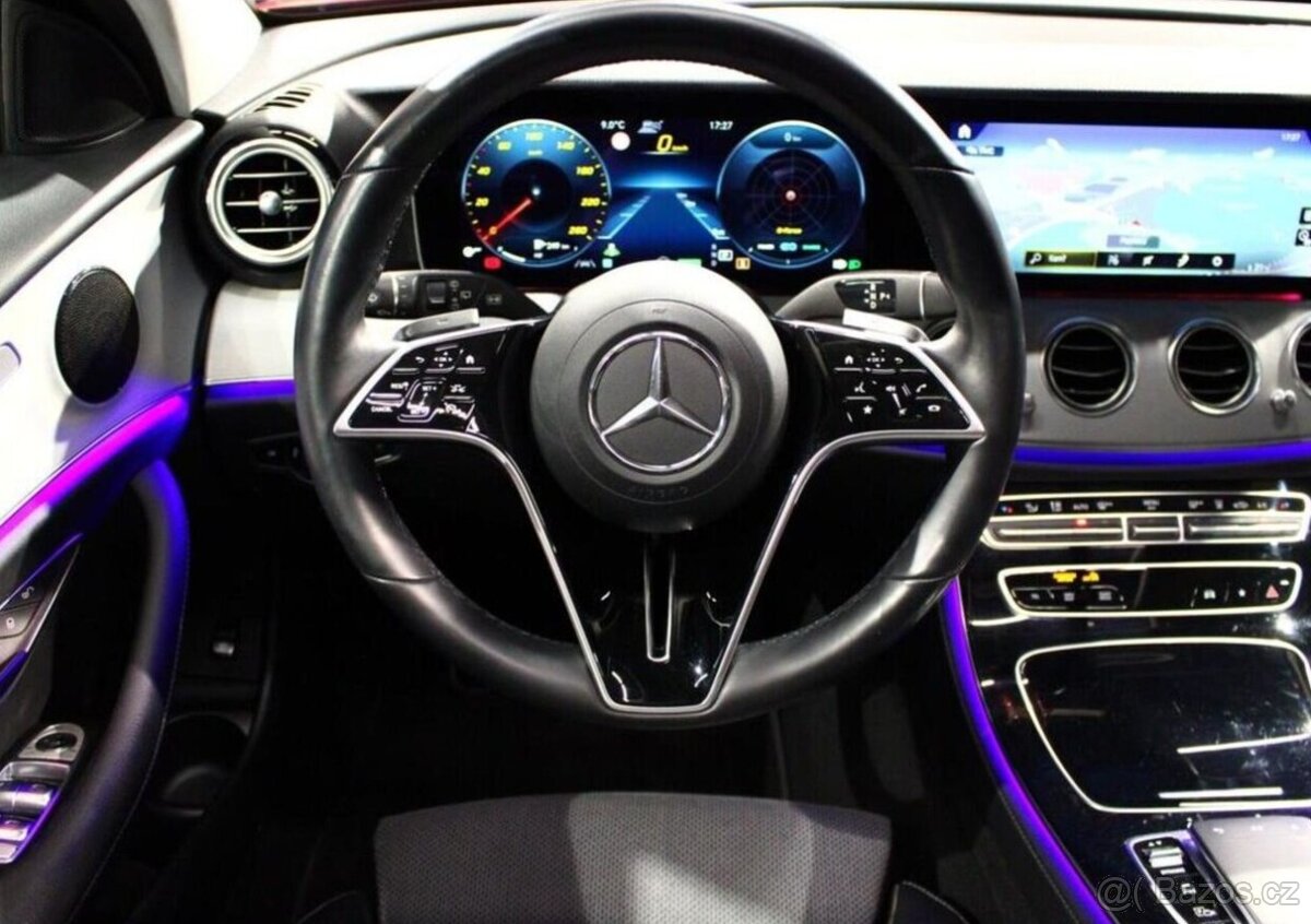 Mercedes-Benz Třídy E 300d 4MATIC DIS+ / 360° / NezT nafta - 13