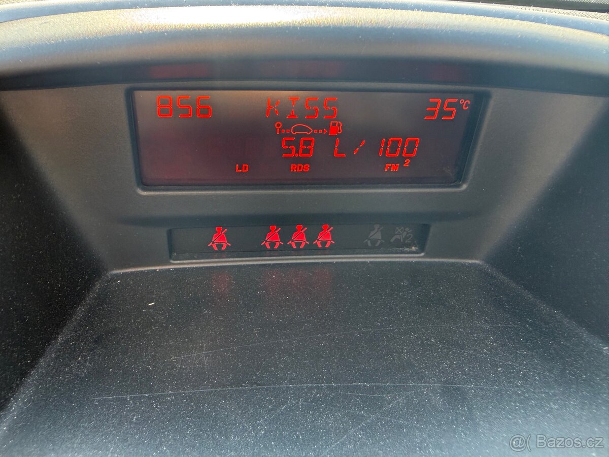 Peugeot 207 SW 1.6HDi, r.v. 2008 - 13