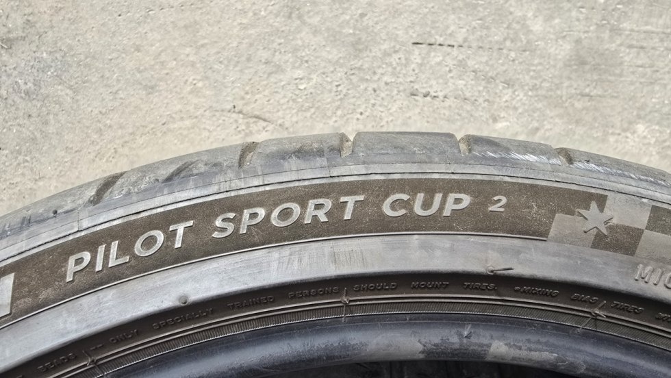 Letní pneu 245/35/19 Michelin - 13