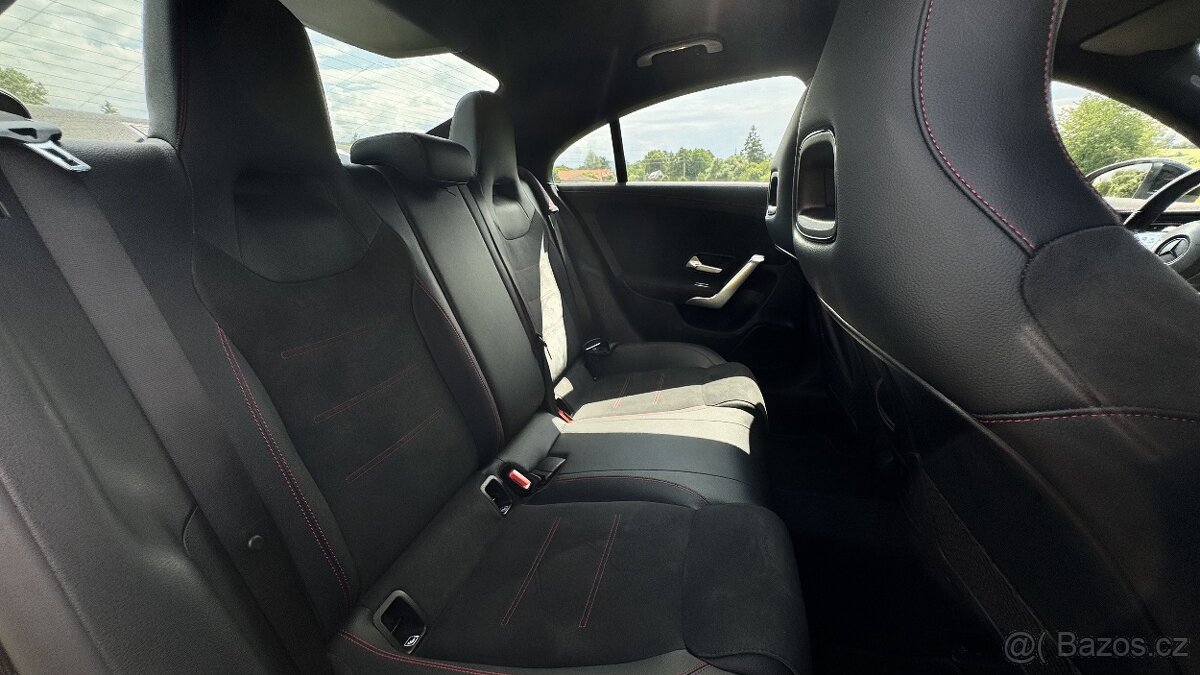 Mercedes-Benz CLA200 4M AMG - 13