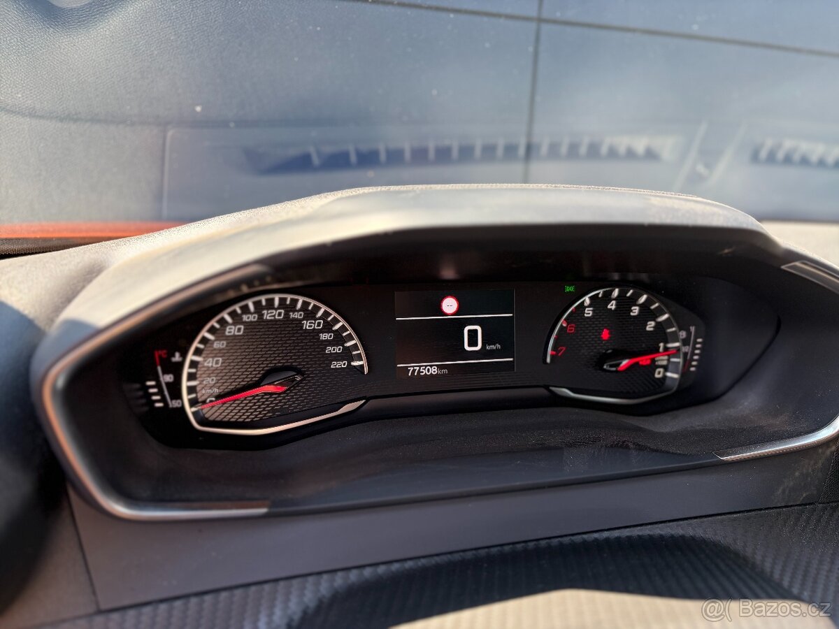 Peugeot 2008 ACTIVE 130 koní, ČR, Kamera - 13