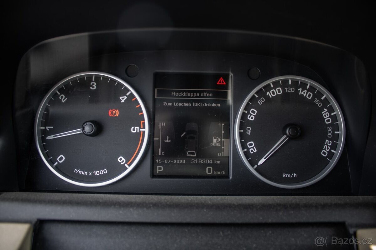 Land Rover Discovery 180kW AT/6 - 13