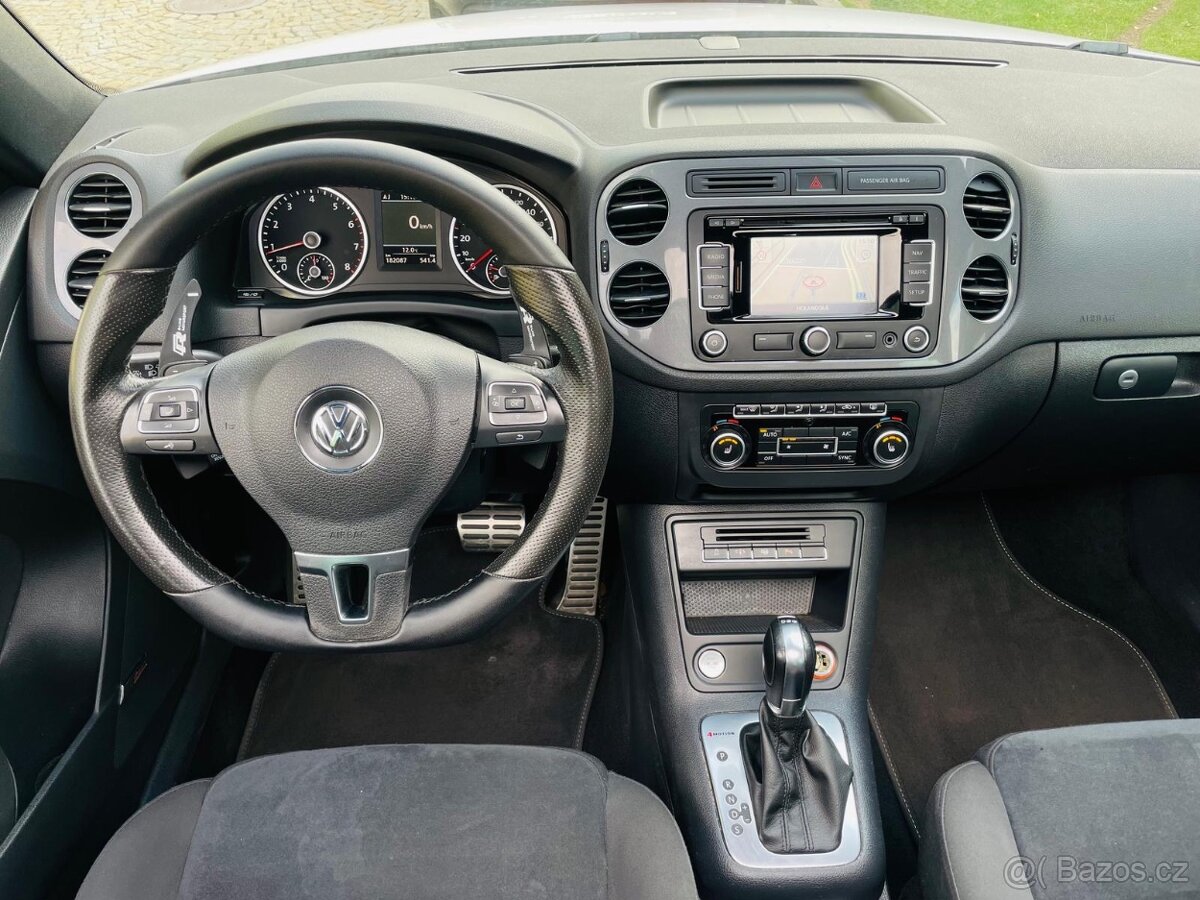 Volkswagen Tiguan 2.0TSI 4x4 AUT KAM SERVISKA TAŽNÉ NEZAV.T - 13