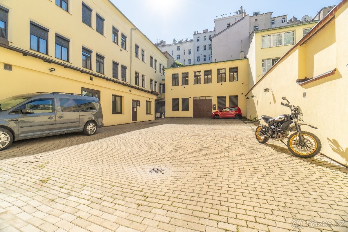 Prodej družstevního bytu 4+1 80 m² na Žižkově - 13