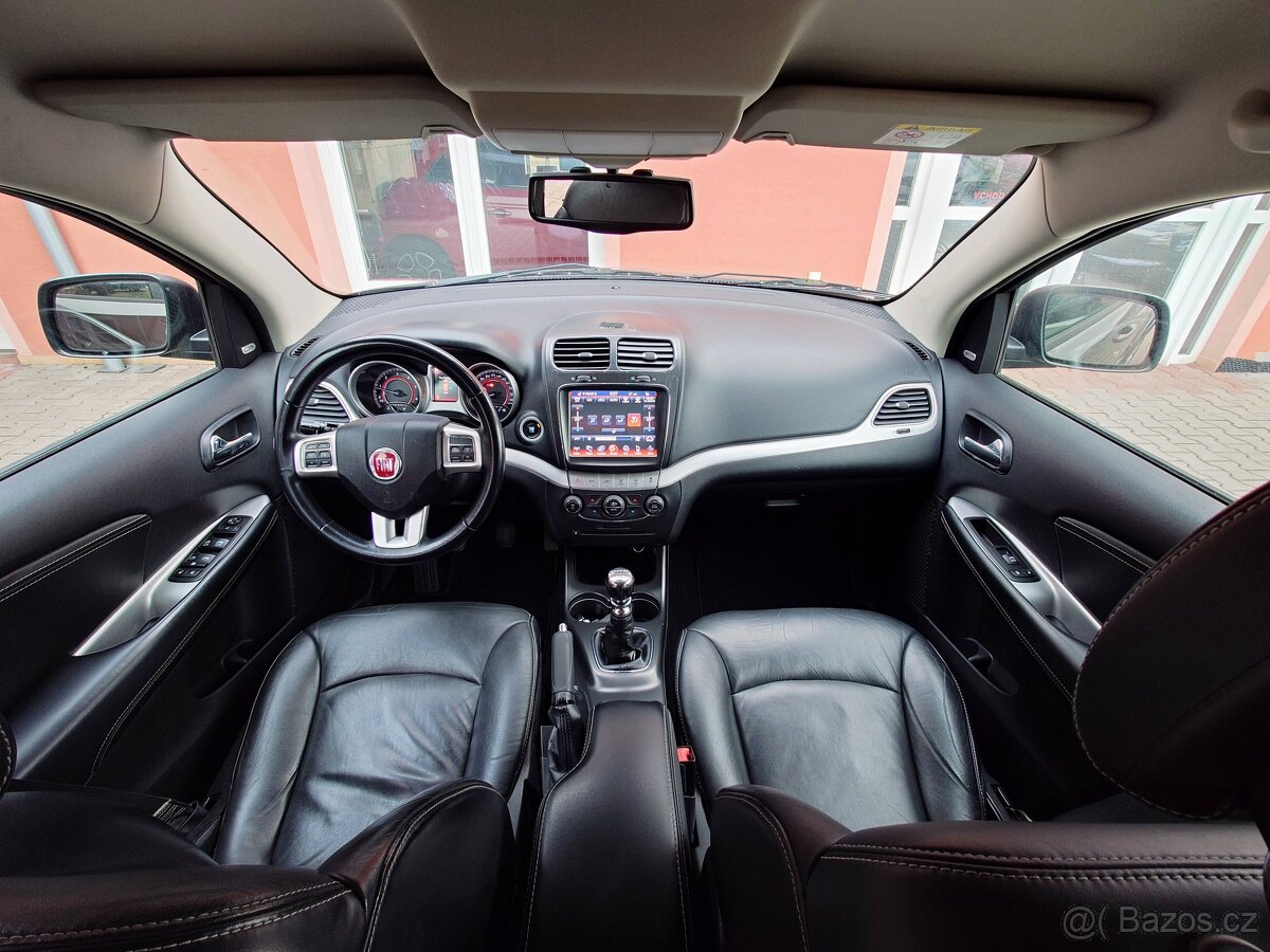 Fiat Freemont 2.0 Multijet (Black Code 125kW) - 13