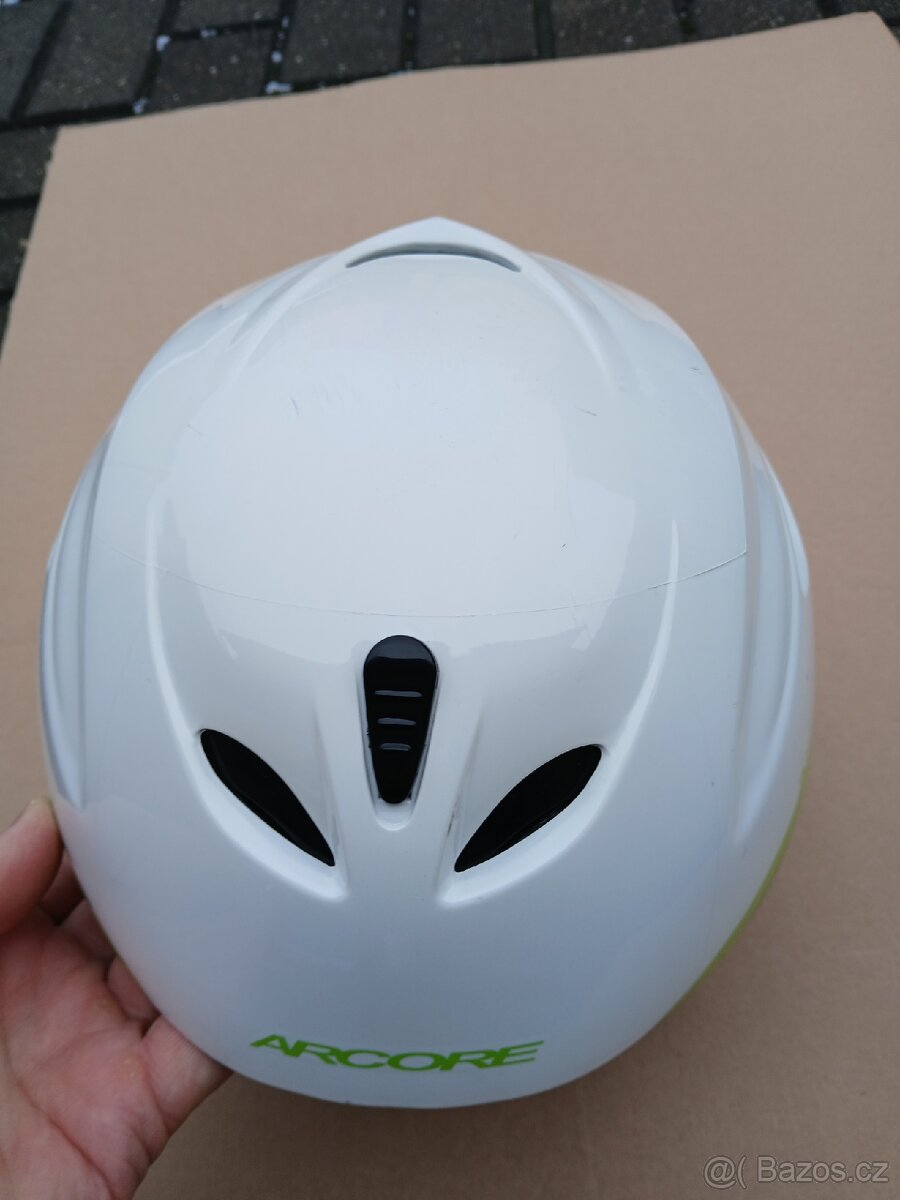 Lyžařská přilba M/L - 13