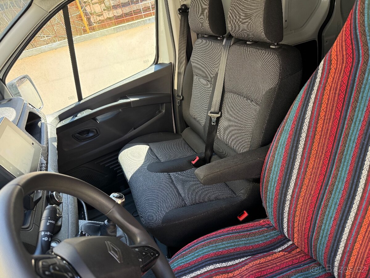 Renault Trafic - 13
