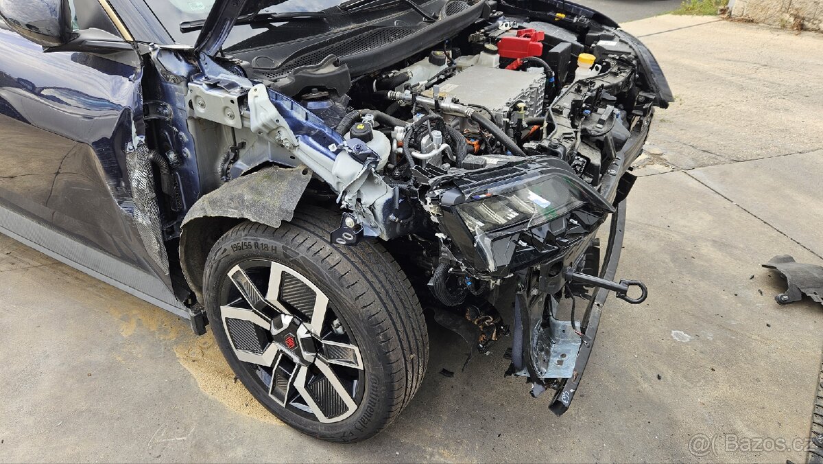Renault 5 E-tech Techno 150K, 7700km velká bat 52Ah - 13