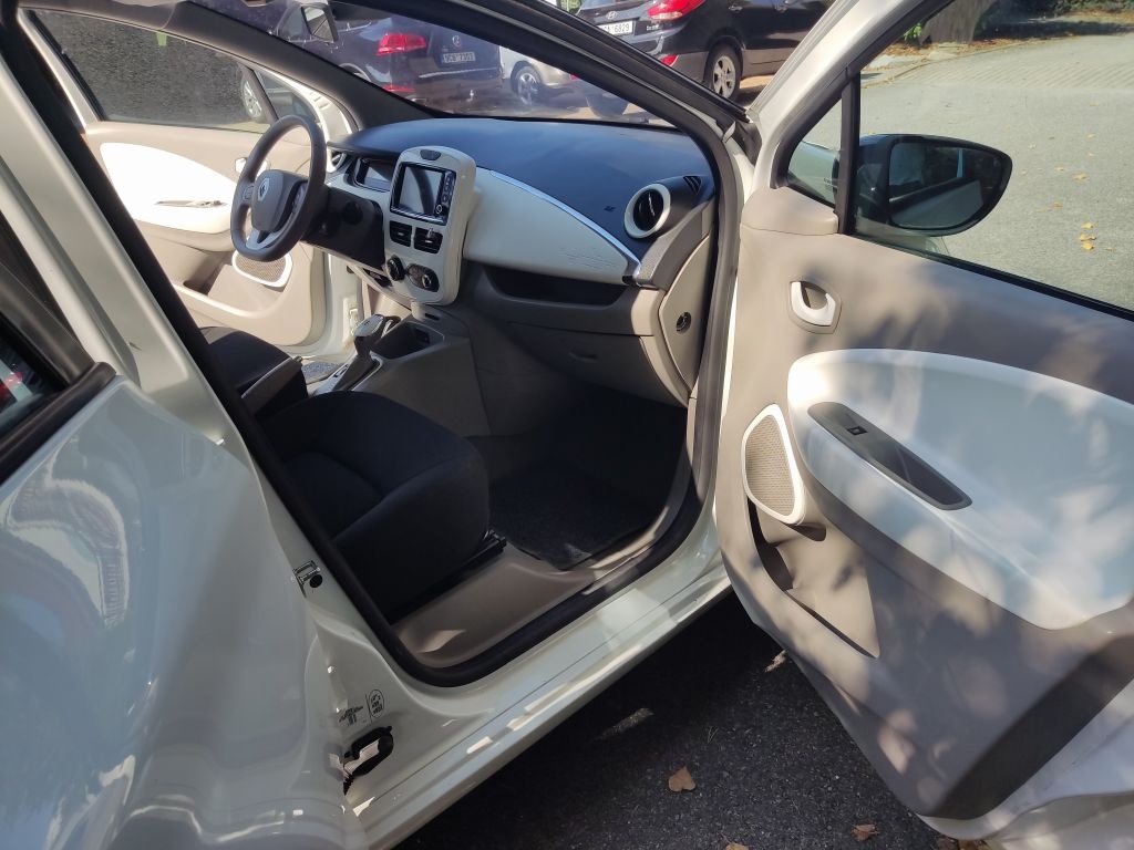 RENAULT ZOE elektromobil - 13