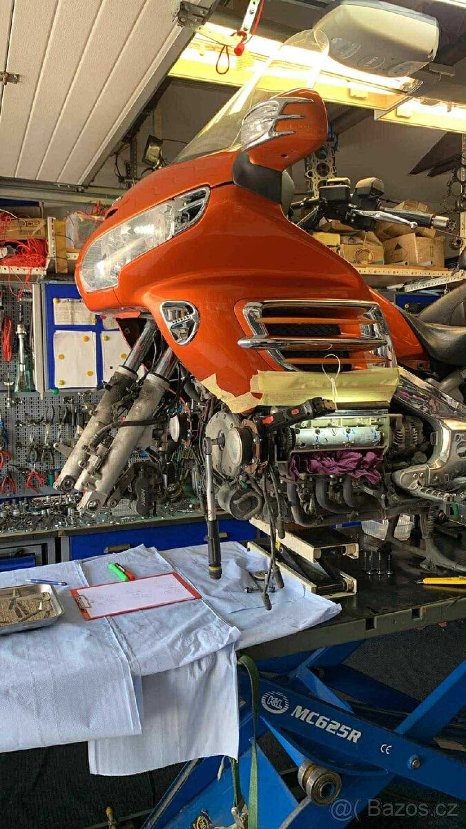 Honda goldwing 1800 - 13