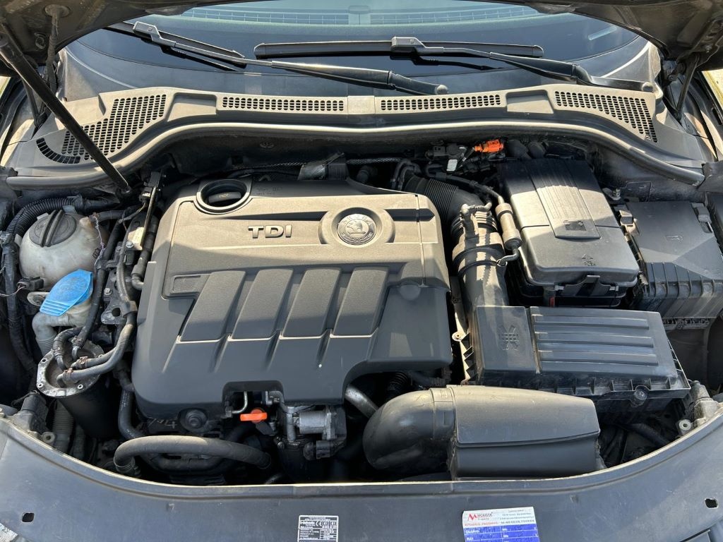 Škoda Superb 2.0 TDI DSG - 13