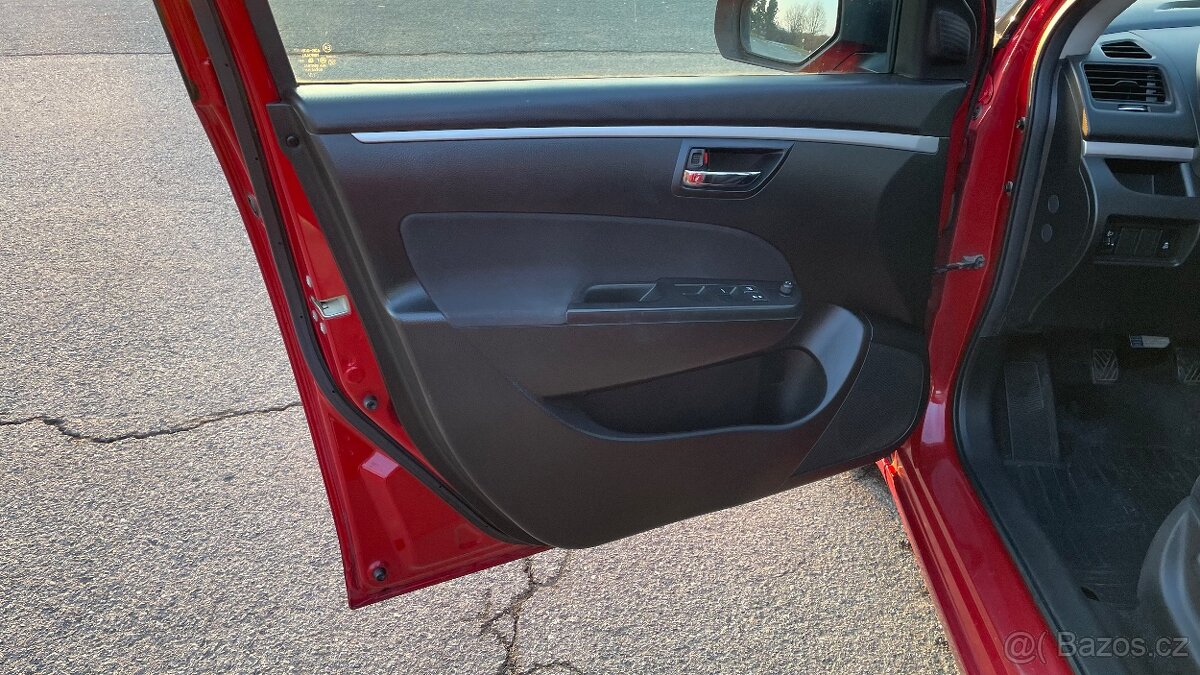 SUZUKI SWIFT 1.2i GL 4x4 - 13