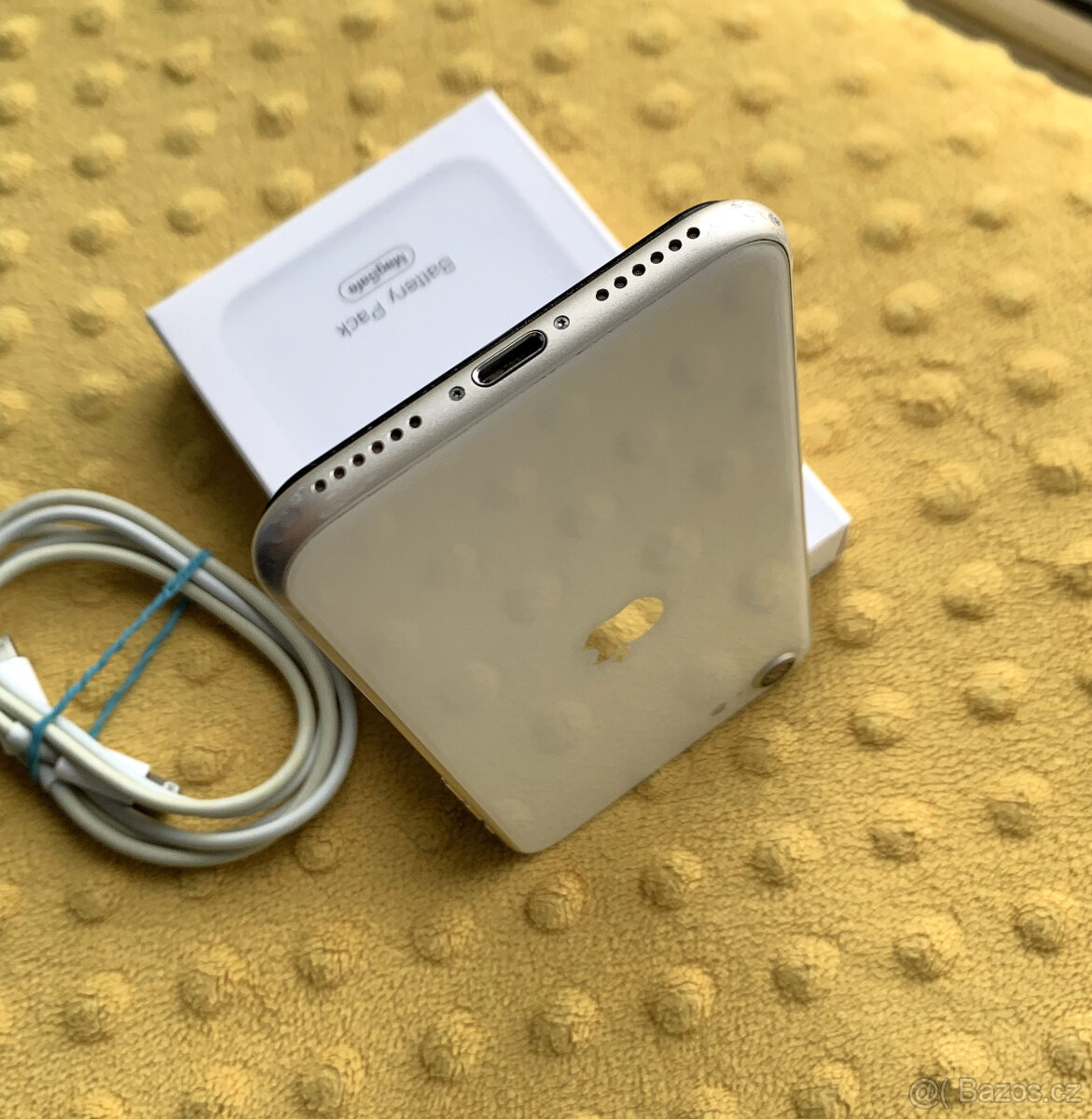 Apple Iphone SE 2022 - 64GB - White - SUPER PARŤÁK - 13