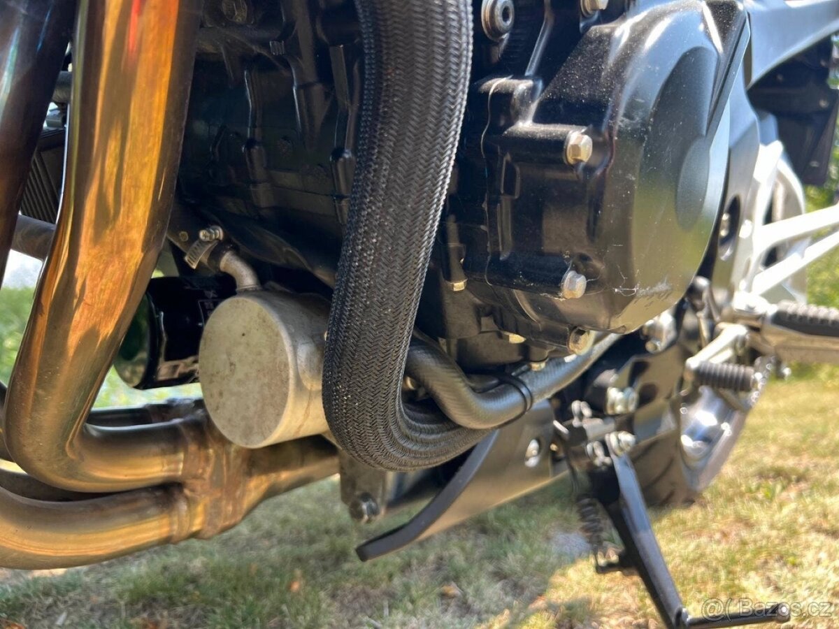 Prodám SUZUKI GSR 600 - 13